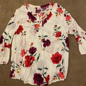 Old navy never worn quarter sleeve